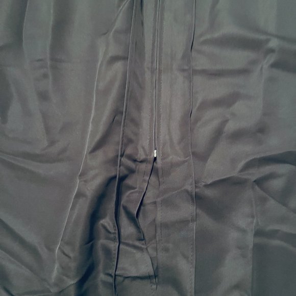 Womens graduates Gap and Gown - Picture 6 of 7